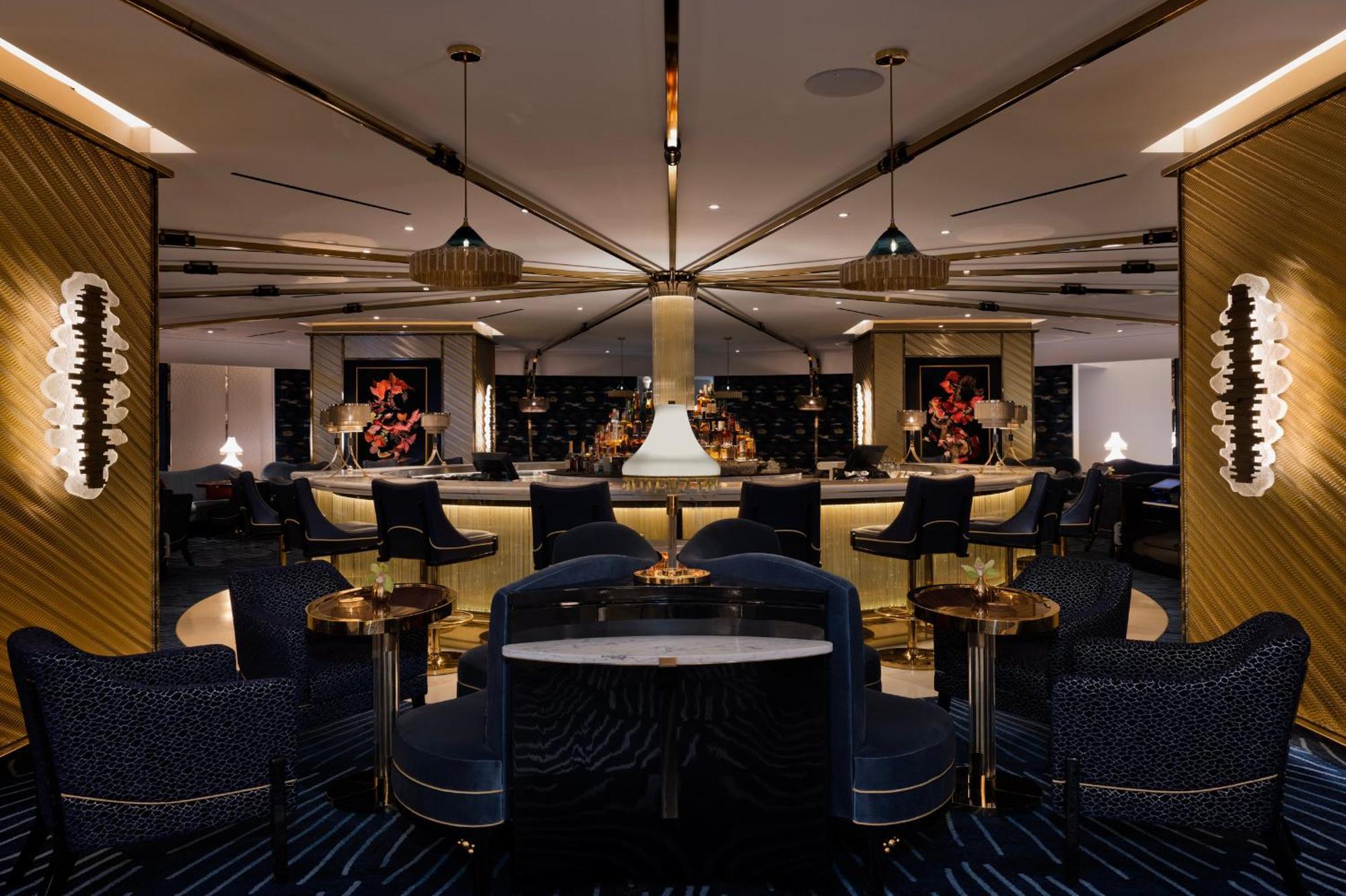 Fontainebleau Las Vegas Exterior photo The interior of the lounge