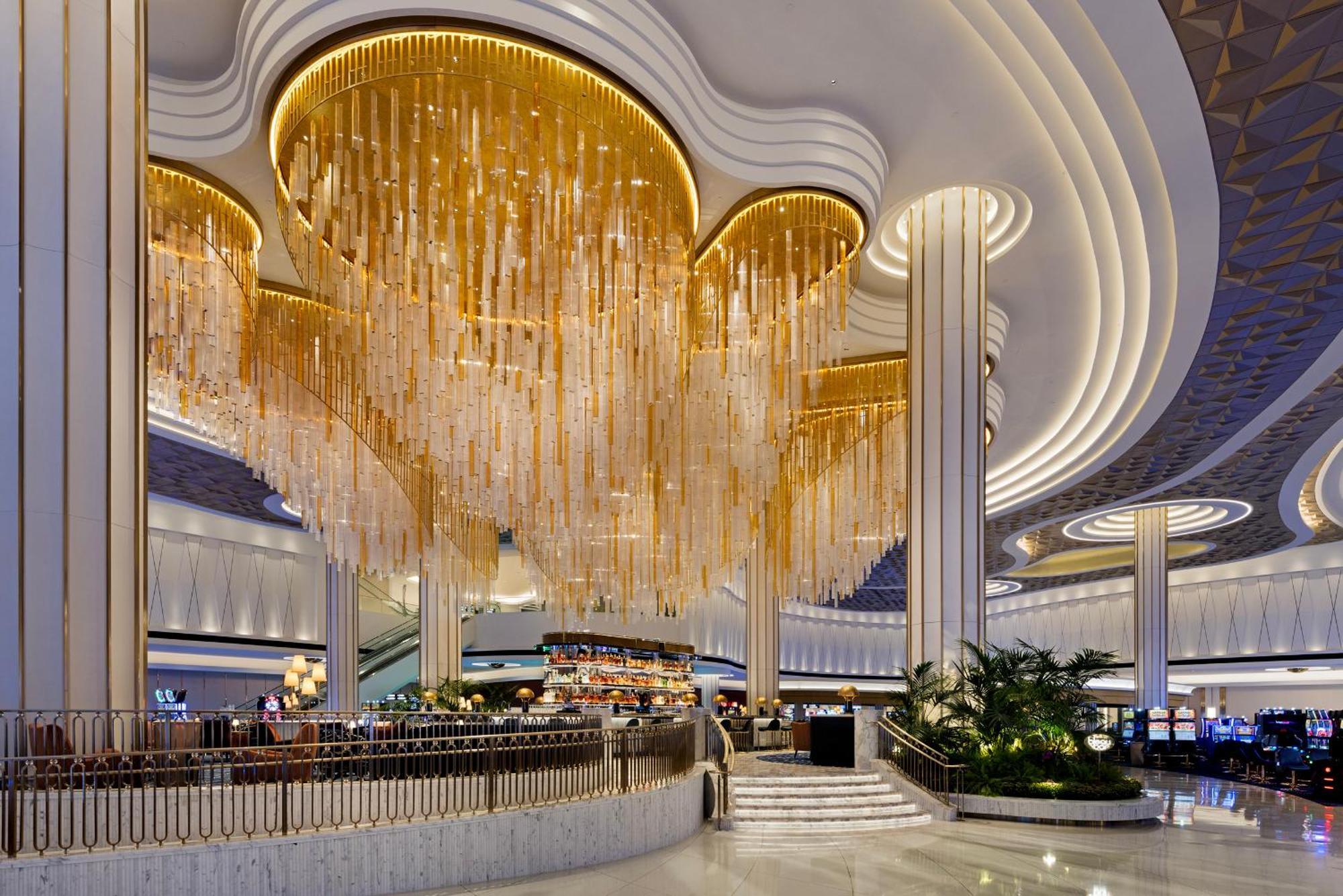Fontainebleau Las Vegas Exterior photo The main lobby of the MGM Grand Hotel